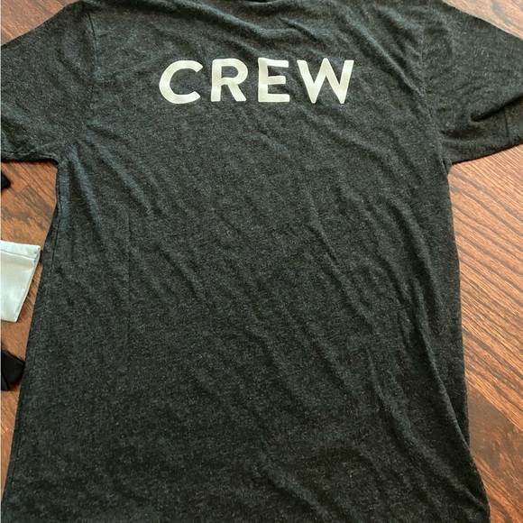 Bundle of 3 Peloton shirts - Picture 4 of 10